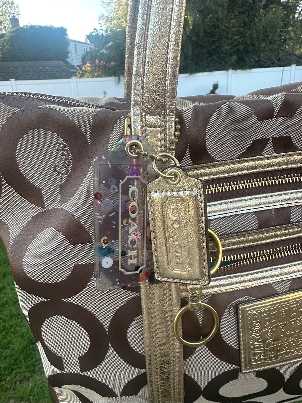 Coach Poppy Optic C Brown Tote With Confetti Hang Tag - Picture 3 of 17
